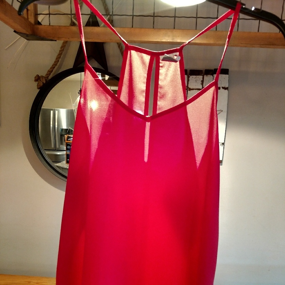 Paper Crane coral v-neck keyhole tank